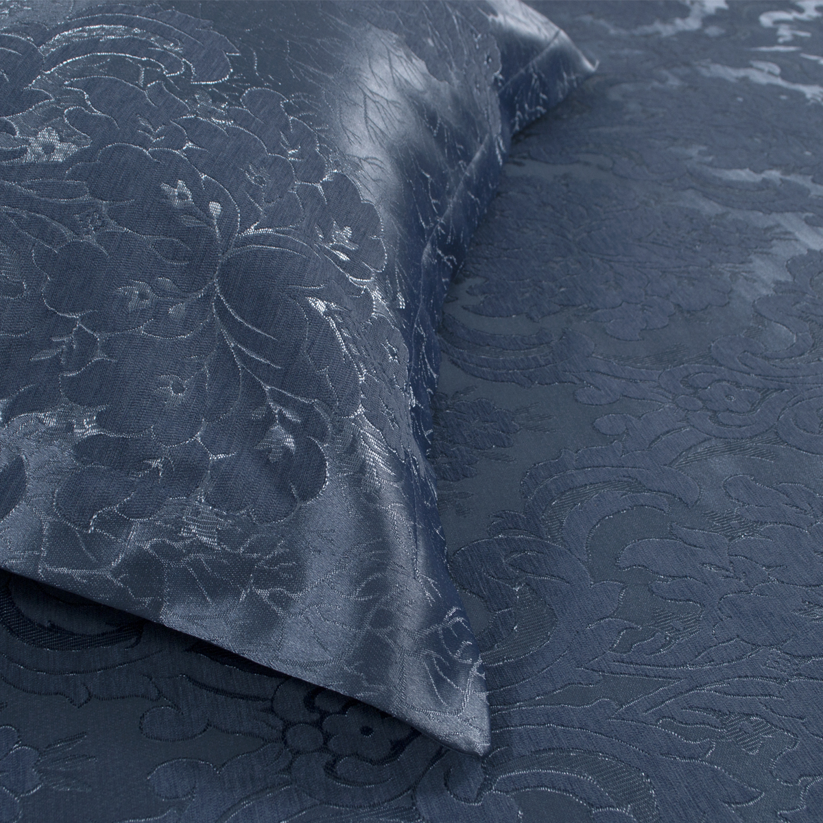 Покривало жакард з наволочками Dantela Vita - Armada indigo синій євро - фото 3